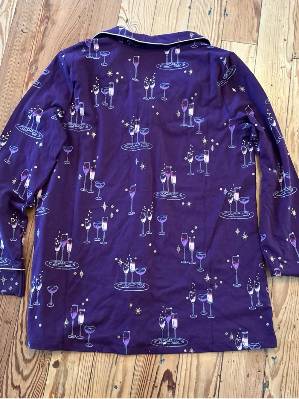 SOMA EMBRACEABLE L/S NOTCH COLLAR PJ TOP IN PARTY DRINKS BORDEAUX SIZE MEDIUM M